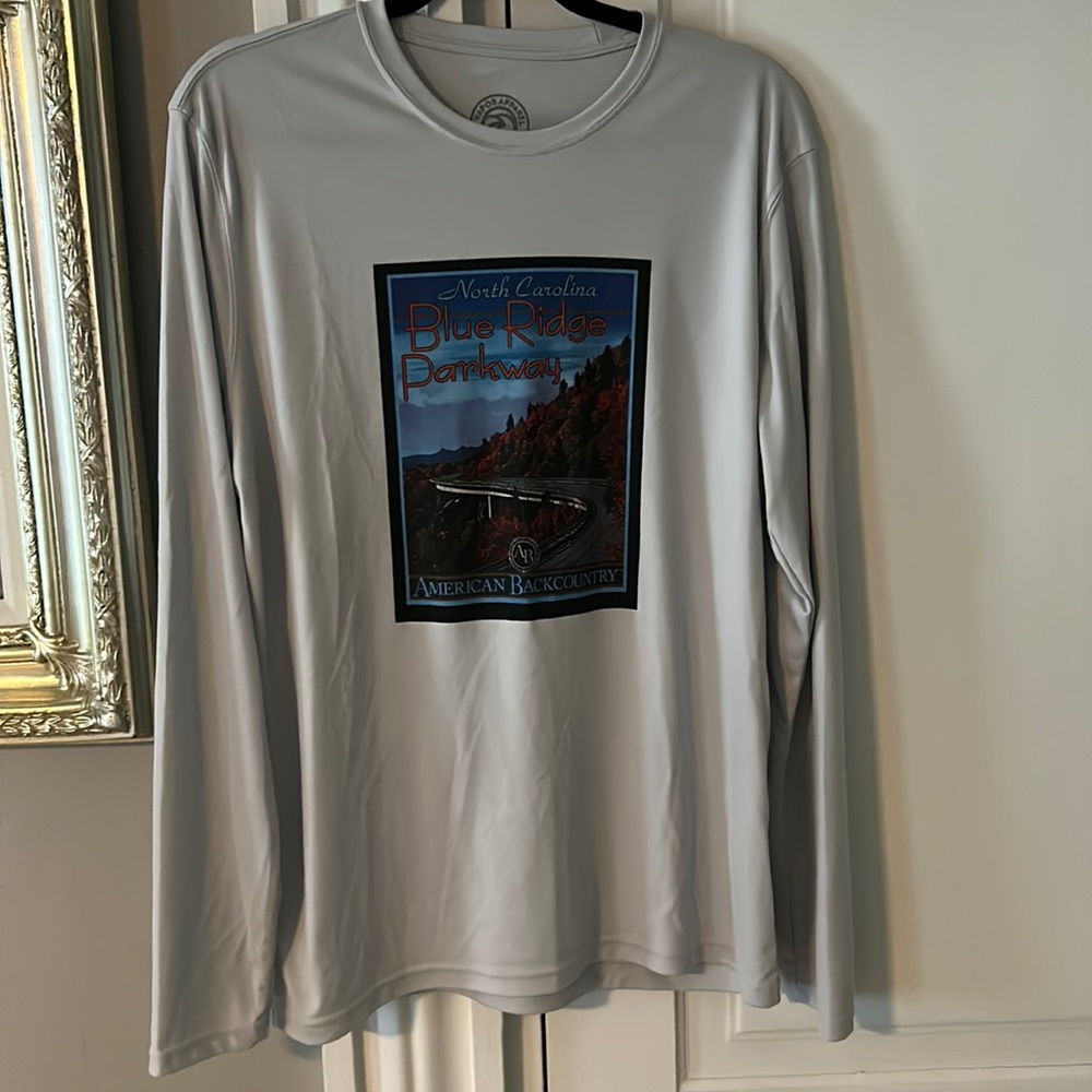 Vapor apparel shirt nwot